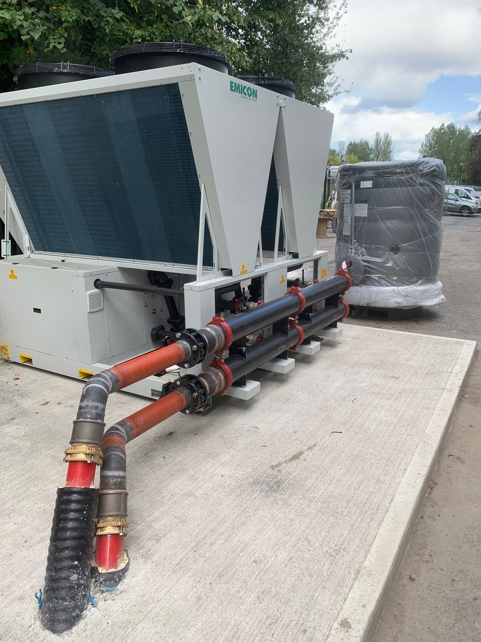 Heat pump outdoor unit in Docklands