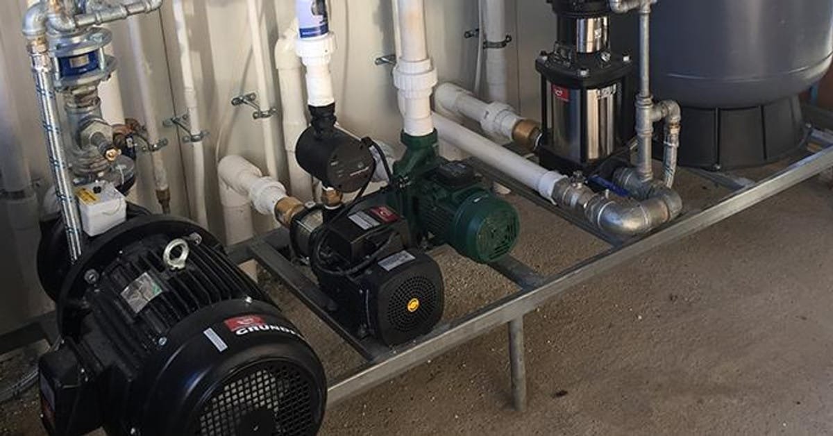 Pressurised water booster set with pumps and expansion vessel in Dublin